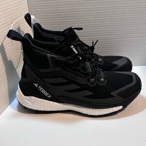 Adidas Women’s Terrex Free Hiker 2 Gore-Tex Size 8.5 Black White Gray- HP7492